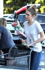 GIGI HADID Out Shopping at Bristol Farms in Beverly Hills 10/22/2016