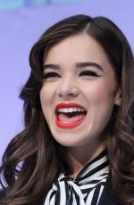 HAILEE STEINFELD at Hearst Fujingaho Beauty Festival in Tokyo 10/10/2016