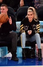 HAILEY BALDWIN at New York Knicks Game 10/29/2016