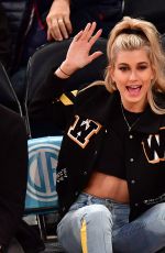 HAILEY BALDWIN at New York Knicks Game 10/29/2016