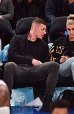 HAILEY BALDWIN at New York Knicks Game 10/29/2016