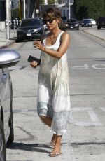 HALLE BERRY Out for Lunch in Los Angeles 10/01/2016