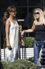 HALLE BERRY Out for Lunch in Los Angeles 10/01/2016