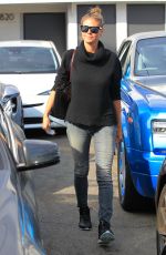 HEIDI KLUM Leaves Meche Salon in Beverly Hills 10/13/2016