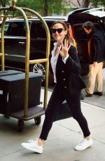 JENNIFER GARNER Arrives at Her Hotel in New York 10/23/2016