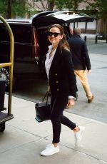 JENNIFER GARNER Arrives at Her Hotel in New York 10/23/2016