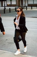 JENNIFER GARNER Arrives at Her Hotel in New York 10/23/2016