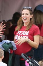 JENNIFER GARNER at ALS Association Golden West Chapter Los Angeles County Walk to Defeat ALS 10/16/2016