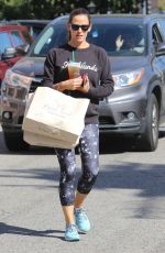 JENNIFER GARNER Out and About in Pacific Palisades 10/01/2016