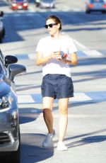 JENNIFER GARNER Out for Coffee in Los Angeles 09/30/2016