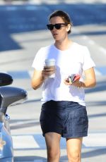 JENNIFER GARNER Out for Coffee in Los Angeles 09/30/2016