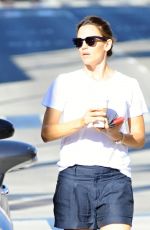 JENNIFER GARNER Out for Coffee in Los Angeles 09/30/2016
