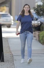 JENNIFER GARNER Out in Brentwood 10/05/2016