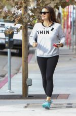JENNIFER GARNER Out in Los Angeles 10/29/2016