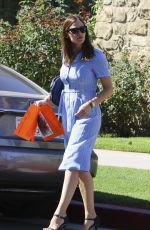 JENNIFER GARNER Out Shopping in Brentwood 10/09/2016