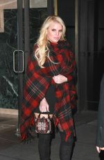 JESSICA SIMPSON Leaves Lil Frankie Restaurant in New York 10/24/2016