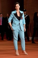 JULIETTE BINOCHE at 