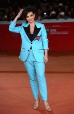JULIETTE BINOCHE at 
