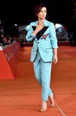 JULIETTE BINOCHE at 