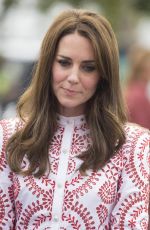 KATE MIDDLETON Celebrate World Mental Health Day at London Eye 10/10/2016