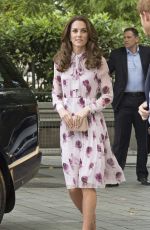 KATE MIDDLETON Celebrate World Mental Health Day at London Eye 10/10/2016