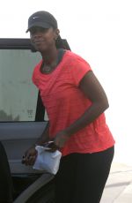 KELLY ROWLAND Out and About in Los Angeles 10/22/2016
