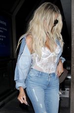 KHLOE KARDASHIAN at Los Angeles International Airport 09/29/2016