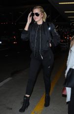 KHLOE KARDASHIAN at Los Angeles International Airport 10/16/2016