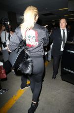 KHLOE KARDASHIAN at Los Angeles International Airport 10/16/2016
