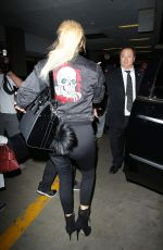 KHLOE KARDASHIAN at Los Angeles International Airport 10/16/2016