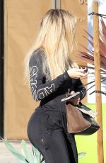 KHLOE KARDASHIAN Leaves a Studio in Los Angeles 10/03/2016