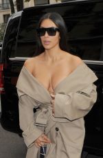 KIM KARDASHIAN Out and About in Paris 10/02/2016