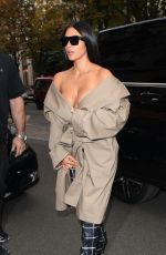KIM KARDASHIAN Out and About in Paris 10/02/2016
