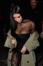 KIM KARDASHIAN Out for Dinner in Paris 10/01/2016