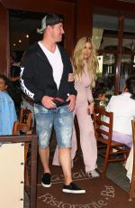 KIM ZOLCIAK Out for Lunch in Beverly Hills 10/15/2016