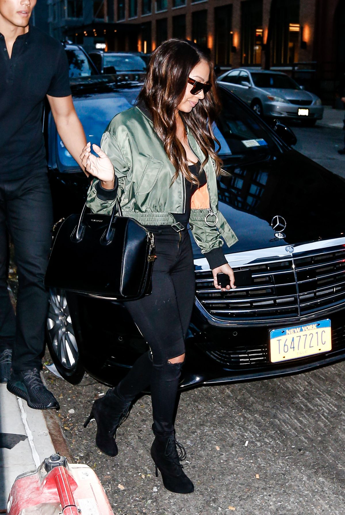 LA LA ANTHONY Leaves Kim Kardashian LA LA ANTHONY Leaves Kim Kardashian
