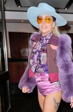LADY GAGA Leaves 