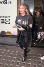 LEANN RIMES Leaves Sunday Brunch Show in London 10/30/2016
