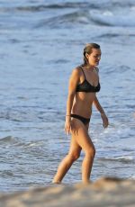 LEILA GEORGE and Sean Penn on Vacation in Hawaii 10/06/2016