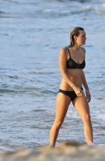 LEILA GEORGE and Sean Penn on Vacation in Hawaii 10/06/2016