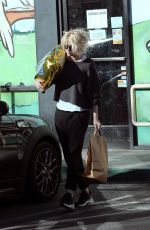 KRISTEN STEWART Leaves a Pet Store in Los Feliz 10/21/2016