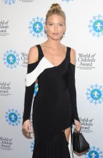 MARTHA HUNT at World of Children Awards Ceremony in New York 10/27/2016