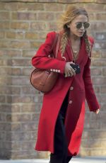 MARY KATE OLSEN Leaves Her Hotel in New York 10/07/2016