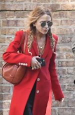 MARY KATE OLSEN Leaves Her Hotel in New York 10/07/2016