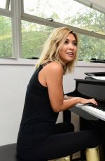 MYLEENE KLASS at 