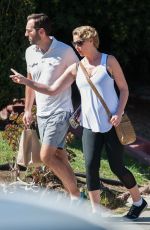 Pregnant KATHERINE HEIGL Out and About in Los Angeles 10/08/2016