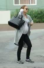 Pregnant NATALIE PORTMAN Out Shopping in Los Angeles 10/24/2016