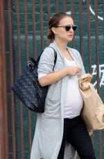 Pregnant NATALIE PORTMAN Out Shopping in Los Angeles 10/24/2016