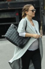 Pregnant NATALIE PORTMAN Out Shopping in Los Angeles 10/24/2016