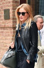ROSIE HUNTINGTON-WHITELEY Arrives at Her Hotel in New York 10/20/2016